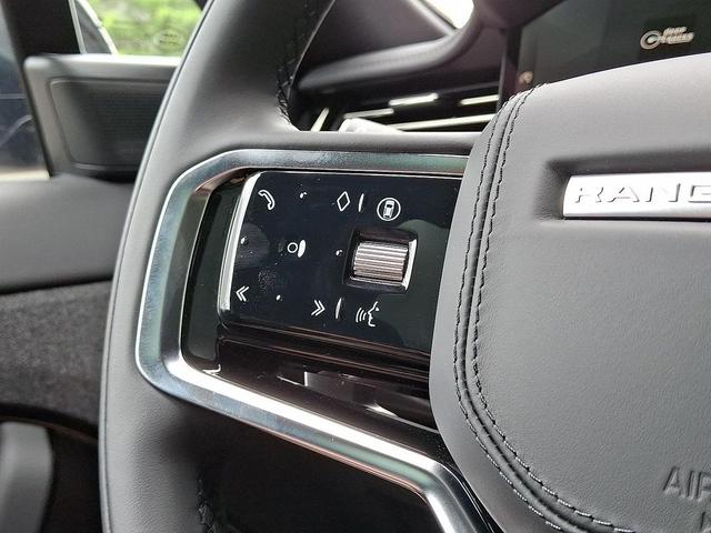 Photo of 2025 Carpathian Grey Premium Metallic Land Rover Range Rover Sport