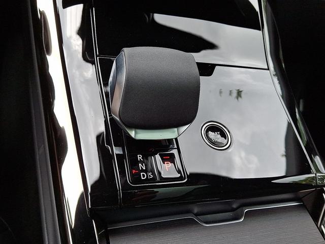 Photo of 2025 Carpathian Grey Premium Metallic Land Rover Range Rover Sport