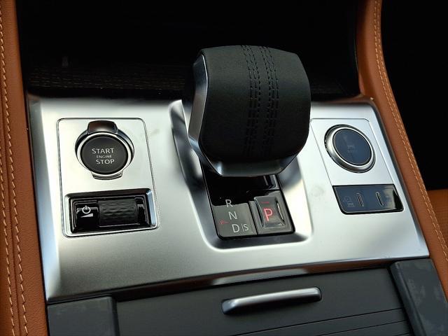 Photo of 2026 Fuji White Jaguar F-PACE