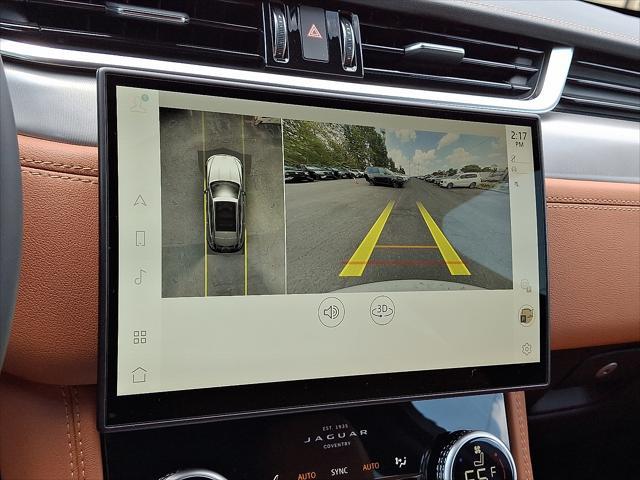 Photo of 2026 Fuji White Jaguar F-PACE