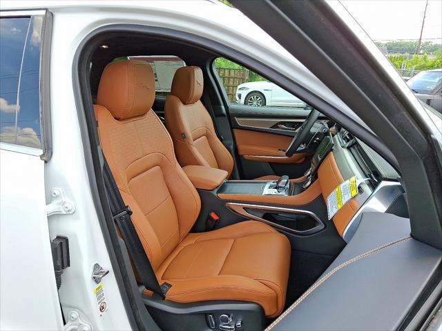 Photo of 2026 Fuji White Jaguar F-PACE