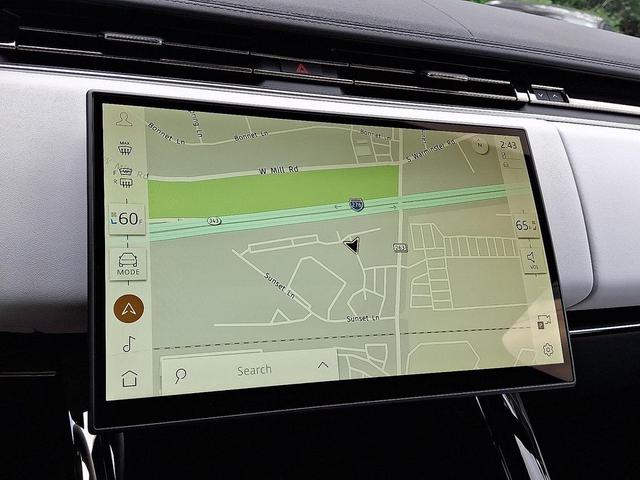 Photo of 2025 Fuji White Land Rover Range Rover Sport