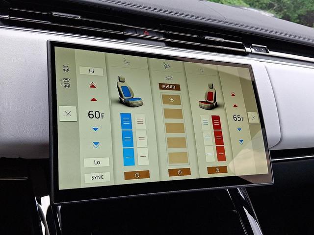 Photo of 2025 Fuji White Land Rover Range Rover Sport