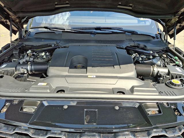 Photo of 2021 Santorini Black Metallic Land Rover Range Rover Sport