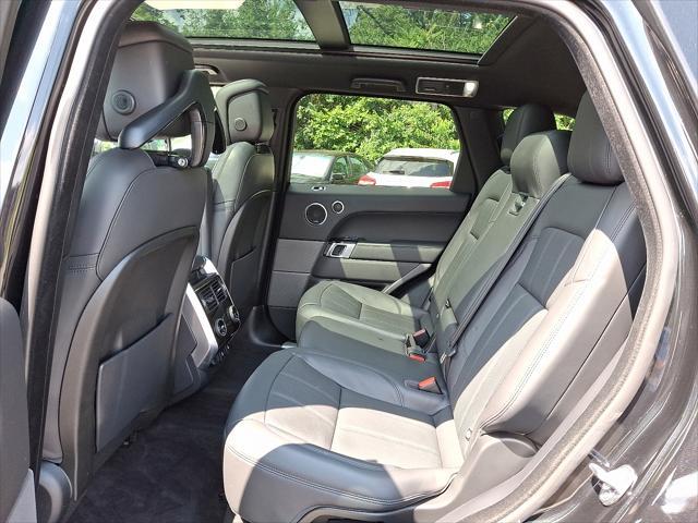 Photo of 2021 Santorini Black Metallic Land Rover Range Rover Sport