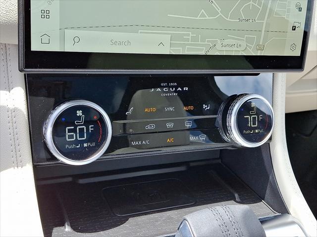 Photo of 2026 Fuji White Jaguar F-PACE