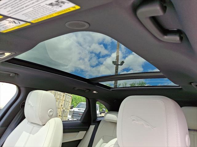 Photo of 2026 Fuji White Jaguar F-PACE