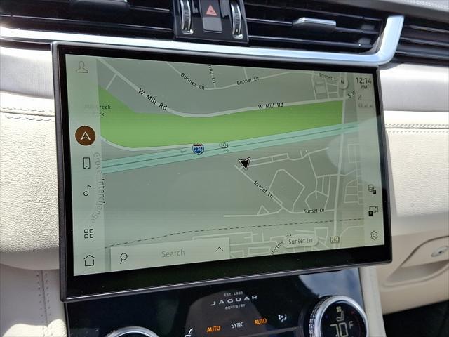 Photo of 2026 Fuji White Jaguar F-PACE