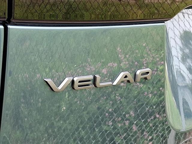 Photo of 2026 Giola Green Metallic Land Rover Range Rover Velar