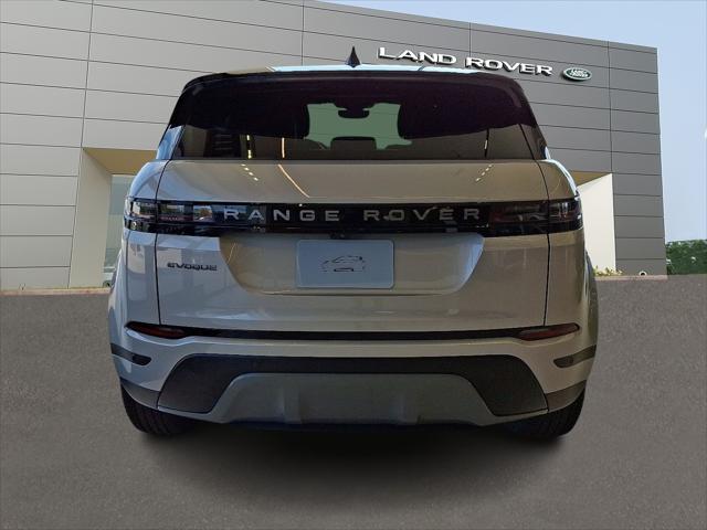 Photo of 2026 Seoul Pearl Silver Metallic Land Rover Range Rover Evoque