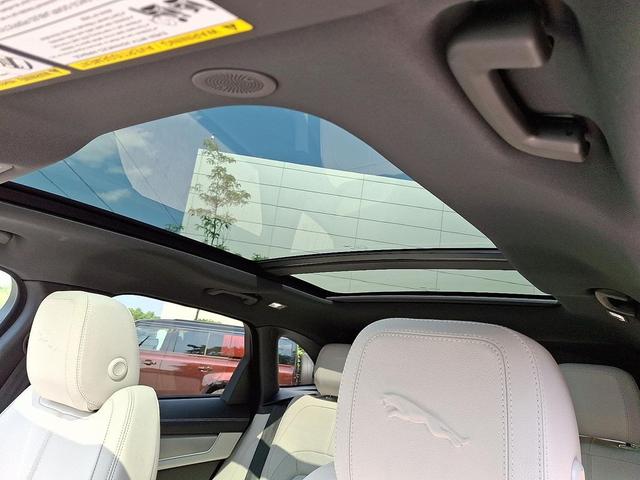 Photo of 2026 Fuji White Jaguar F-PACE