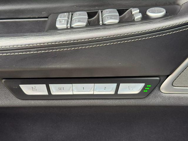 Photo of 2016 Black BMW 750