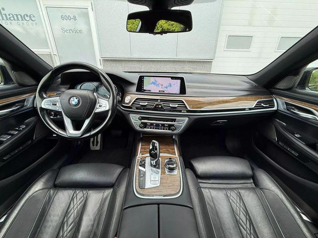 Photo of 2016 Black BMW 750