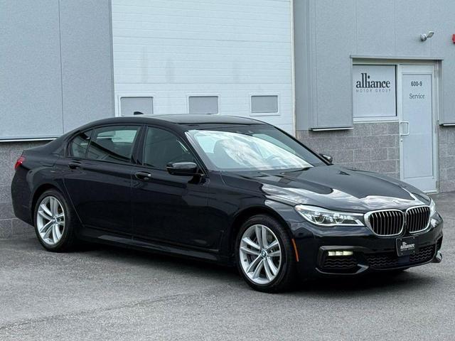 Photo of 2016 Black BMW 750