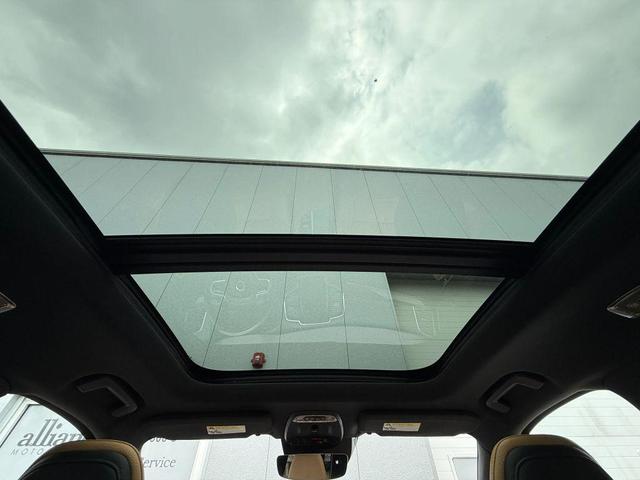 Photo of 2019 Onyx Black Metallic Volvo XC90