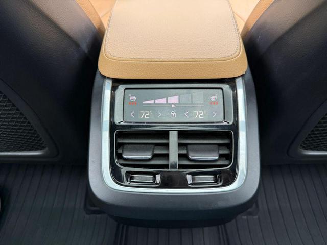 Photo of 2019 Onyx Black Metallic Volvo XC90