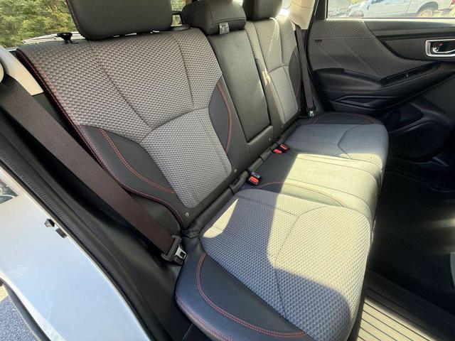 Photo of 2019 Crystal White Pearl Subaru Forester