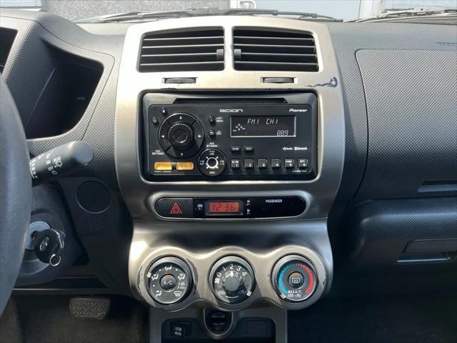 Photo of 2012 Blizzard Pearl Scion xD