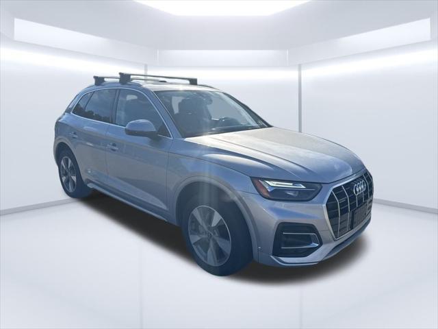 Photo of 2023 Florett Silver Metallic Audi Q5
