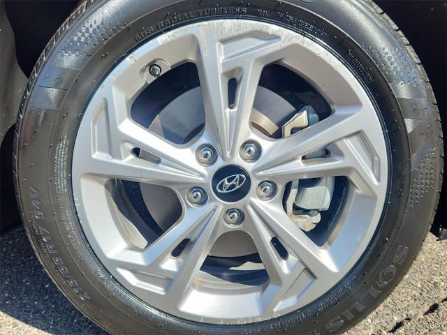Photo of 2022 Pulse Red Hyundai KONA