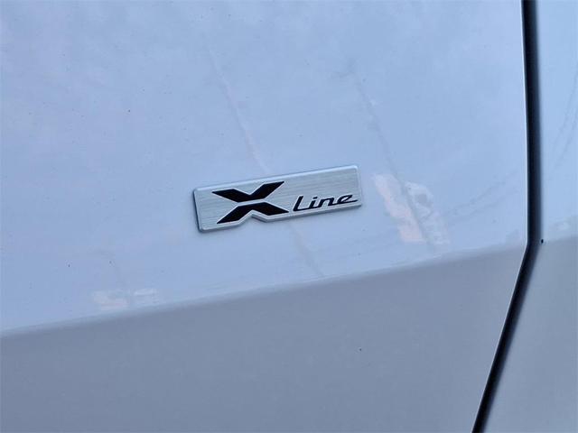 Photo of 2023 Glacial White Pearl Kia Sportage
