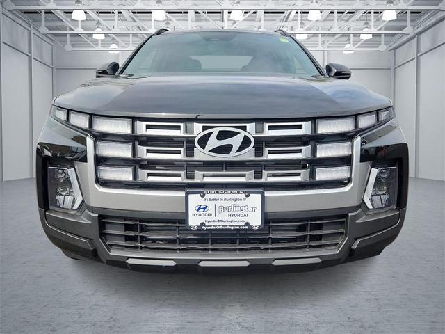 Photo of 2025 Phantom Black Hyundai SANTA CRUZ