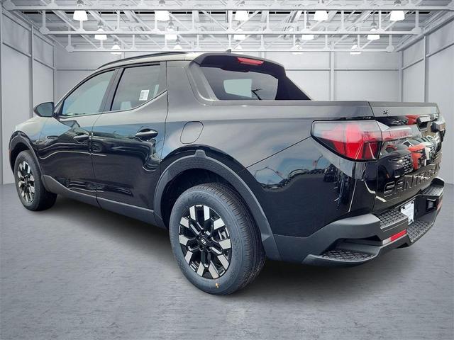 Photo of 2025 Phantom Black Hyundai SANTA CRUZ