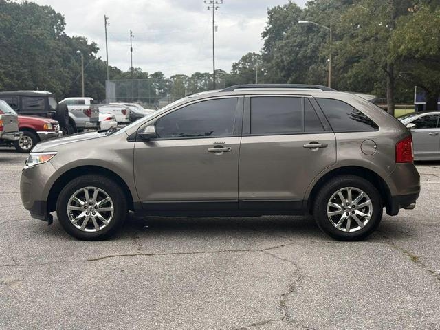Photo of 2013 Gold Ford Edge