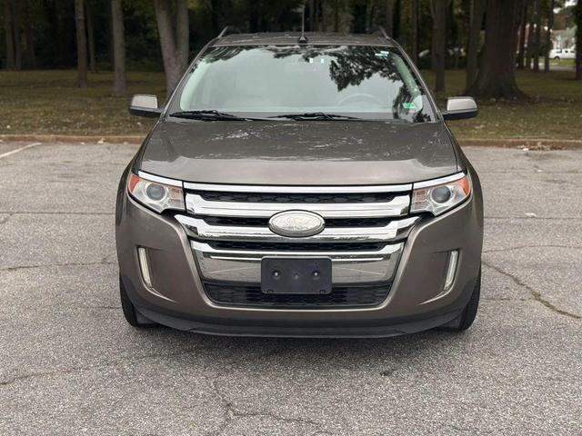 Photo of 2013 Gold Ford Edge