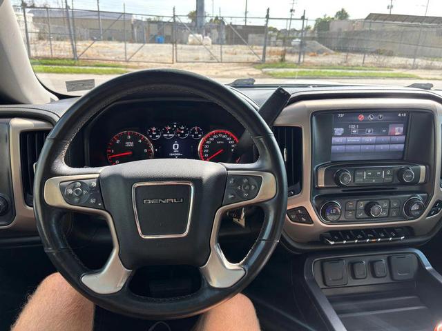 Photo of 2015 White Diamond Tricoat GMC Sierra 1500