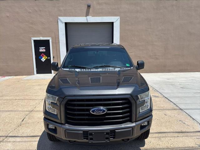 Photo of 2016 Gray Ford F-150