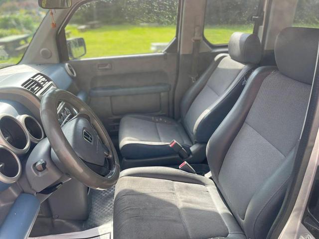 Photo of 2006 Atomic Blue Metallic Honda Element