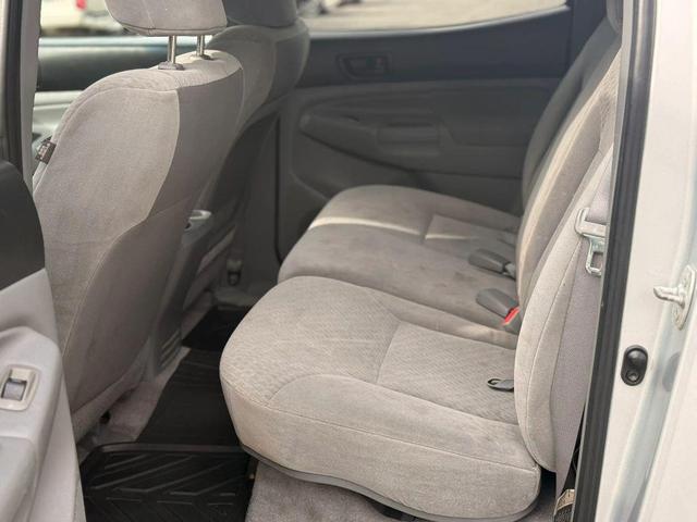 Photo of 2009 Silver Toyota Tacoma