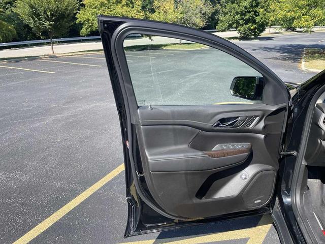 Photo of 2022 Ebony Twilight Metallic GMC Acadia