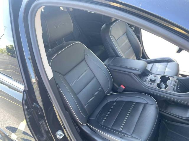 Photo of 2022 Ebony Twilight Metallic GMC Acadia