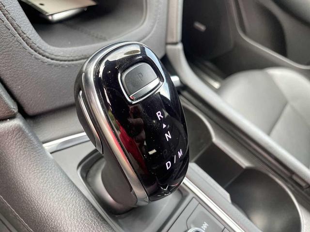 Photo of 2025 Argent Silver Metallic Cadillac XT5
