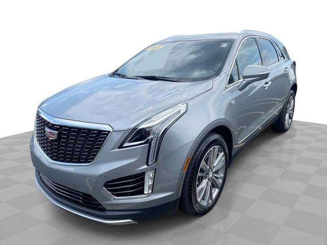 Photo of 2025 Argent Silver Metallic Cadillac XT5