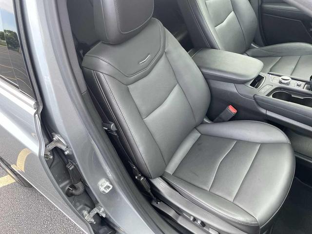 Photo of 2025 Argent Silver Metallic Cadillac XT5