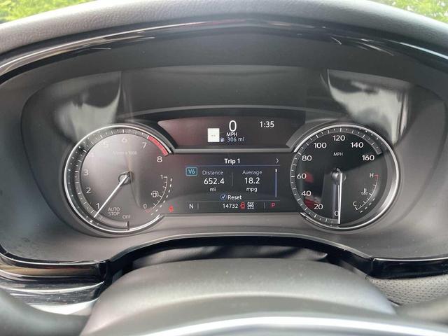 Photo of 2025 Argent Silver Metallic Cadillac XT5