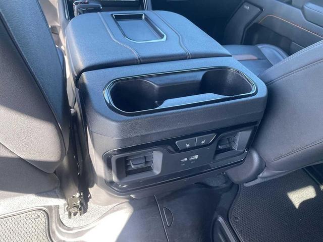 Photo of 2022 Quicksilver Metallic GMC Sierra 1500