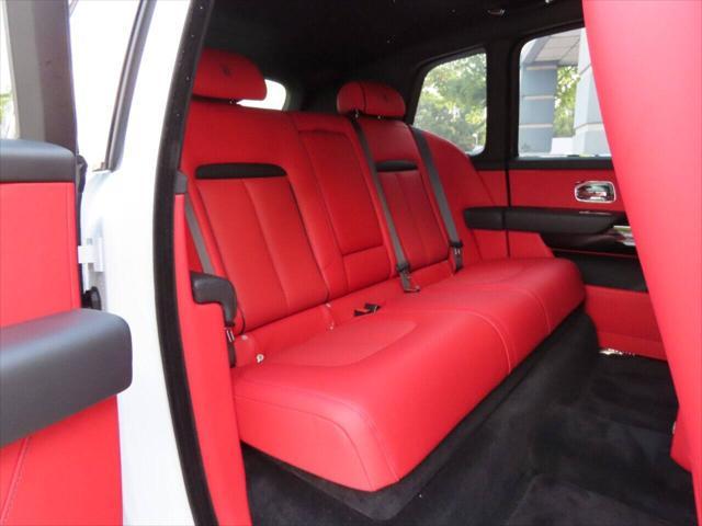 Photo of 2022 White Rolls-Royce Cullinan