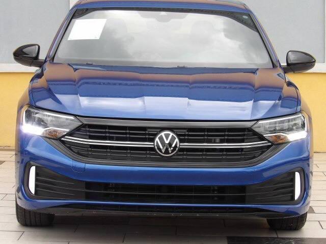 Photo of 2023 Rising Blue Metallic Volkswagen Jetta