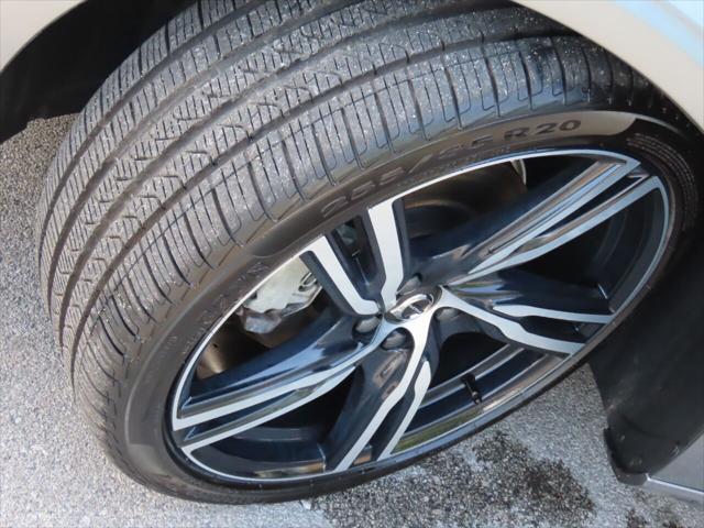 Photo of 2019 Osmium Grey Metallic Volvo V90