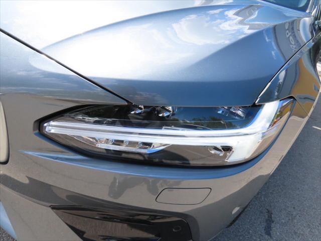 Photo of 2019 Osmium Grey Metallic Volvo V90