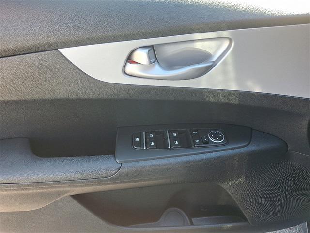 Photo of 2023 Deep Sea Blue Kia Forte