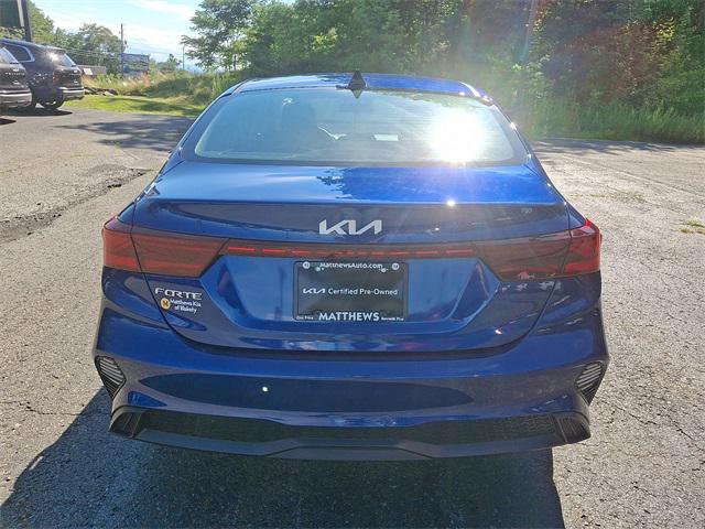 Photo of 2023 Deep Sea Blue Kia Forte