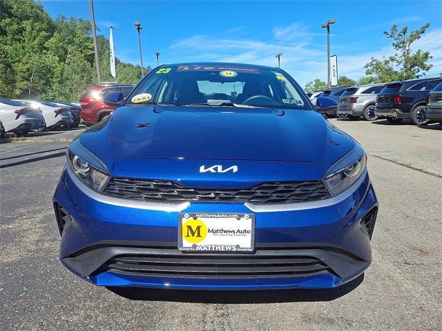 Photo of 2023 Deep Sea Blue Kia Forte