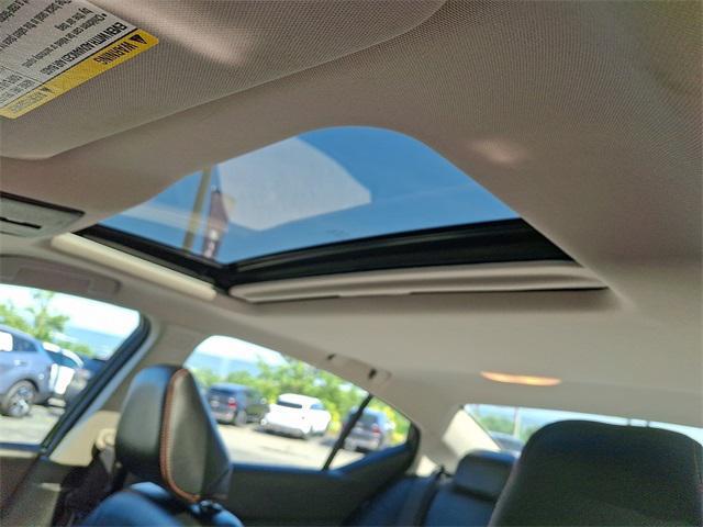 Photo of 2020 Super Black Clearcoat Nissan Altima