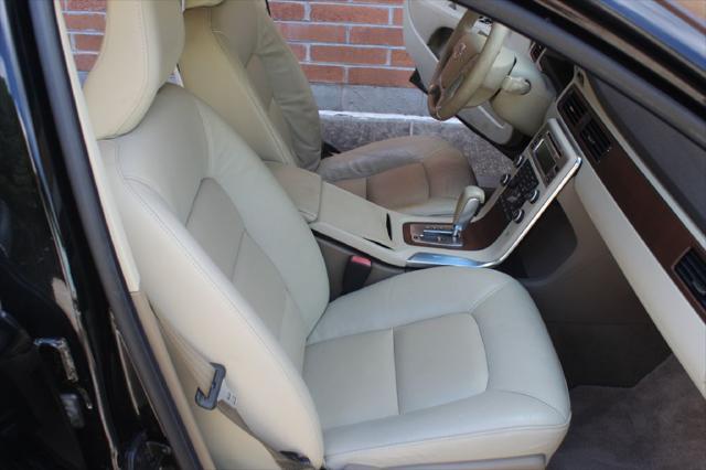 Photo of 2010 BLACK Volvo S80