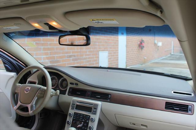 Photo of 2010 BLACK Volvo S80